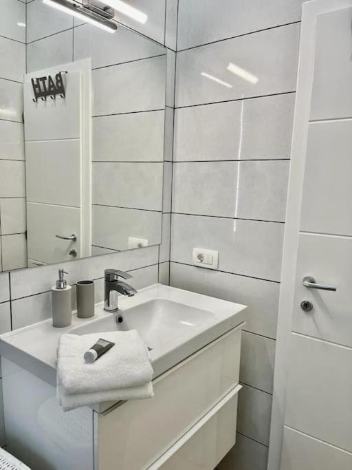 Deluxe Apartman Antonio Apartment Duće Екстериор снимка